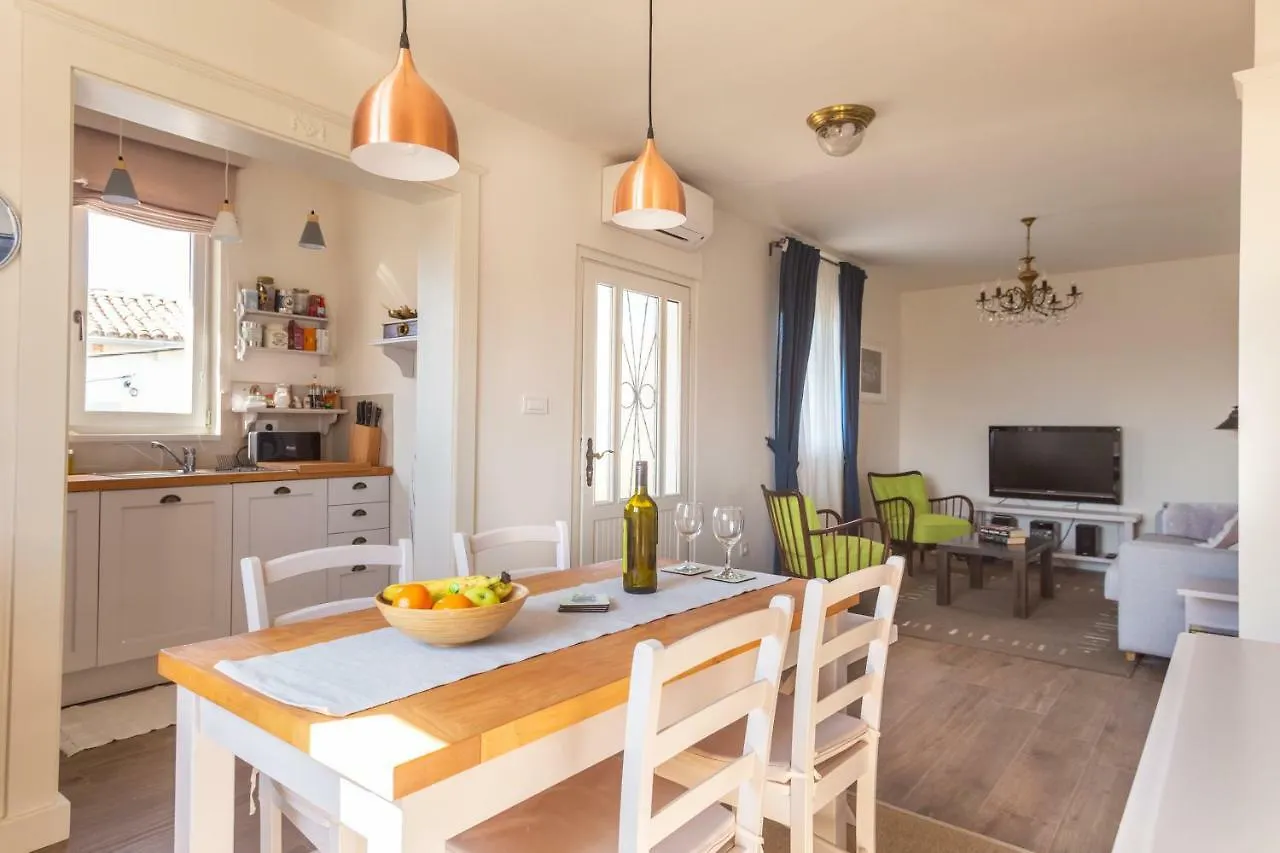 Apartamento Adorma Hum 0*,  Croacia